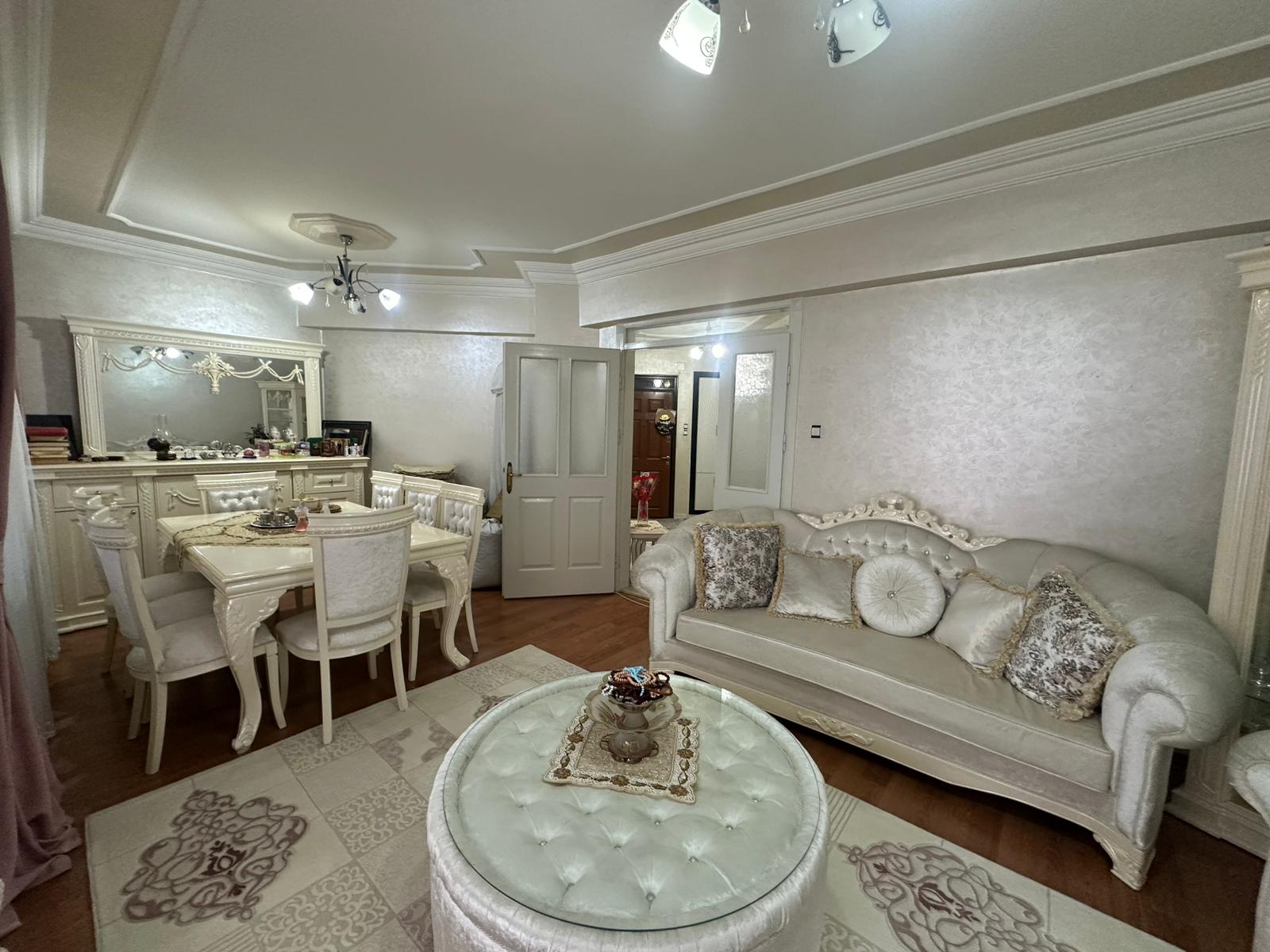 Karataş 1. Bölgede Satılık Ev